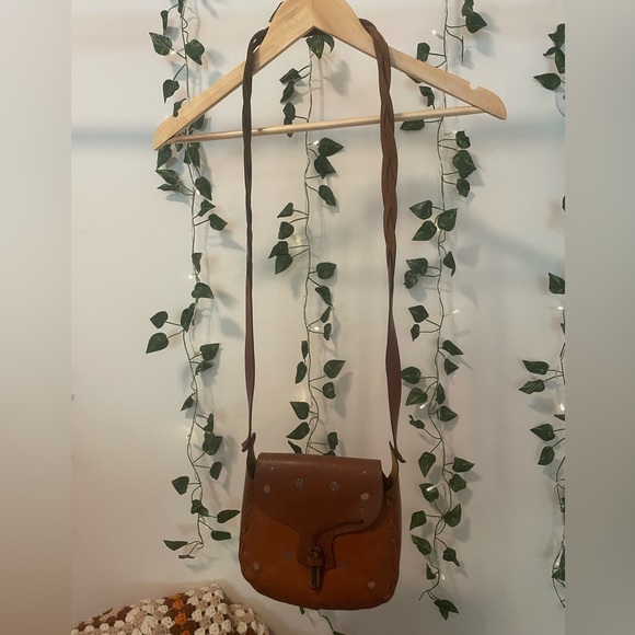 Vintage Tooled Floral Braided Leather Crossbody Bag - Picture 2 of 10